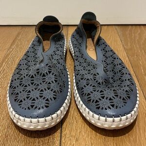 Bueno Women's Slate Blue Laser-Cut Slip-On Flats gently worn